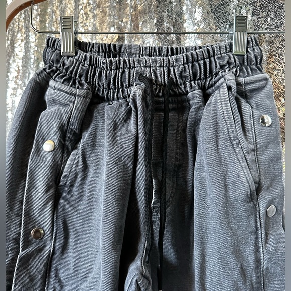 Boohoo Man Tall Straight Leg Popper Elastic Waist Jean - Picture 3 of 16